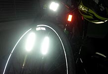 How to use bike reflectors to be more visible