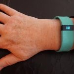 Fitbit-Charge-HR-vs-Surge_relative-size