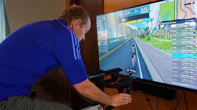 Middle Back Pain in Cyclists: Stretches and Exercises for Pain Relief